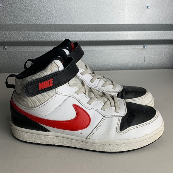 Nike Shoes 41 Nike Boys Court Borough 2 Mid Sneaker White Size 3y Nike Shoes 41 Nike Boys Court Borough 2 Mid Sneaker White Size 3y